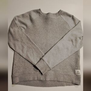 Reebok Unisex Light Gray Textured Quilted Crewneck Sweatshirt